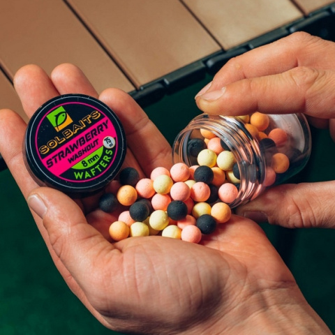Solbaits Wafters Strawberry Washout Mix 8mm